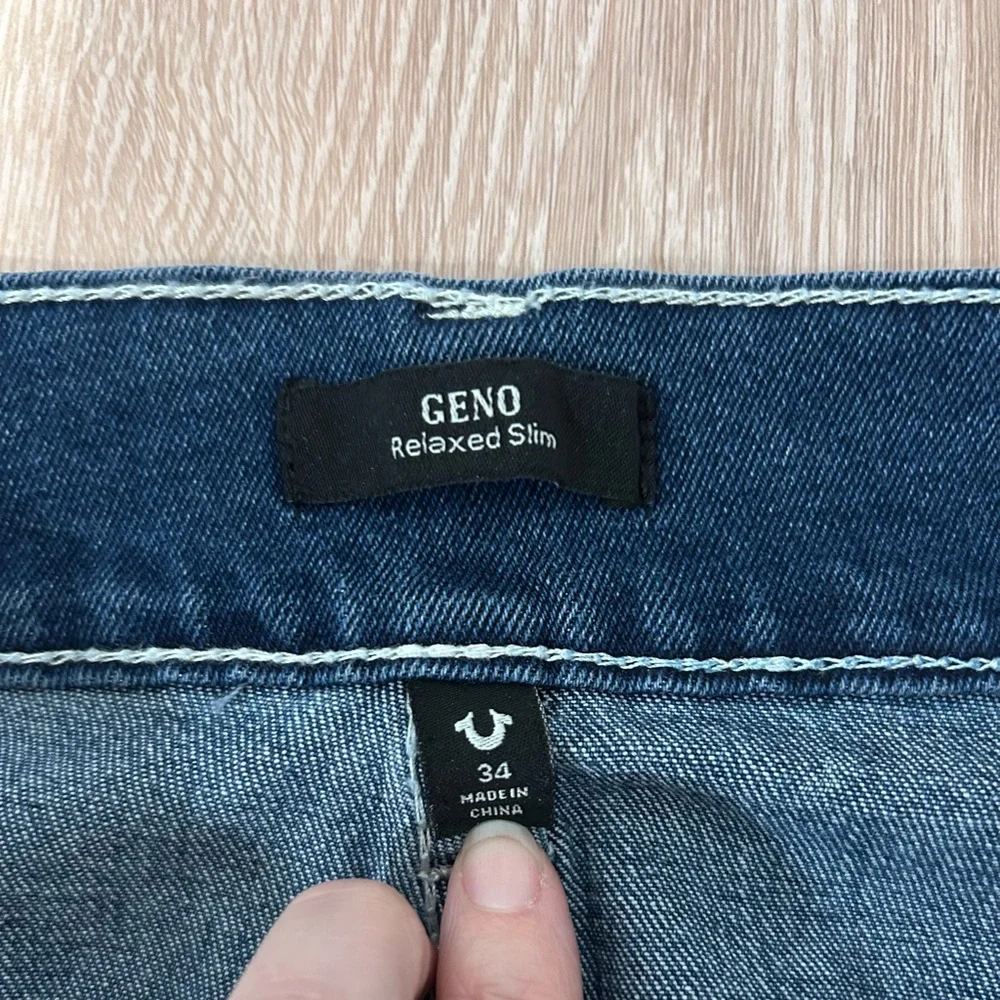 NWT TRUE RELIGION Geno Relaxed Slim Jean’s Men’s Size 34/32 Retail $199